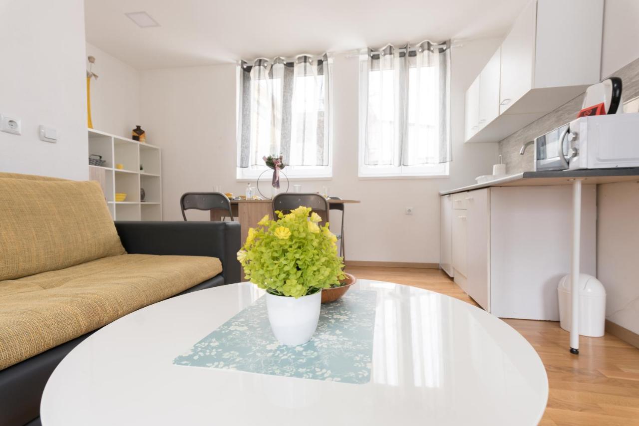 Apartmani Kod Marka Pozega Buitenkant foto