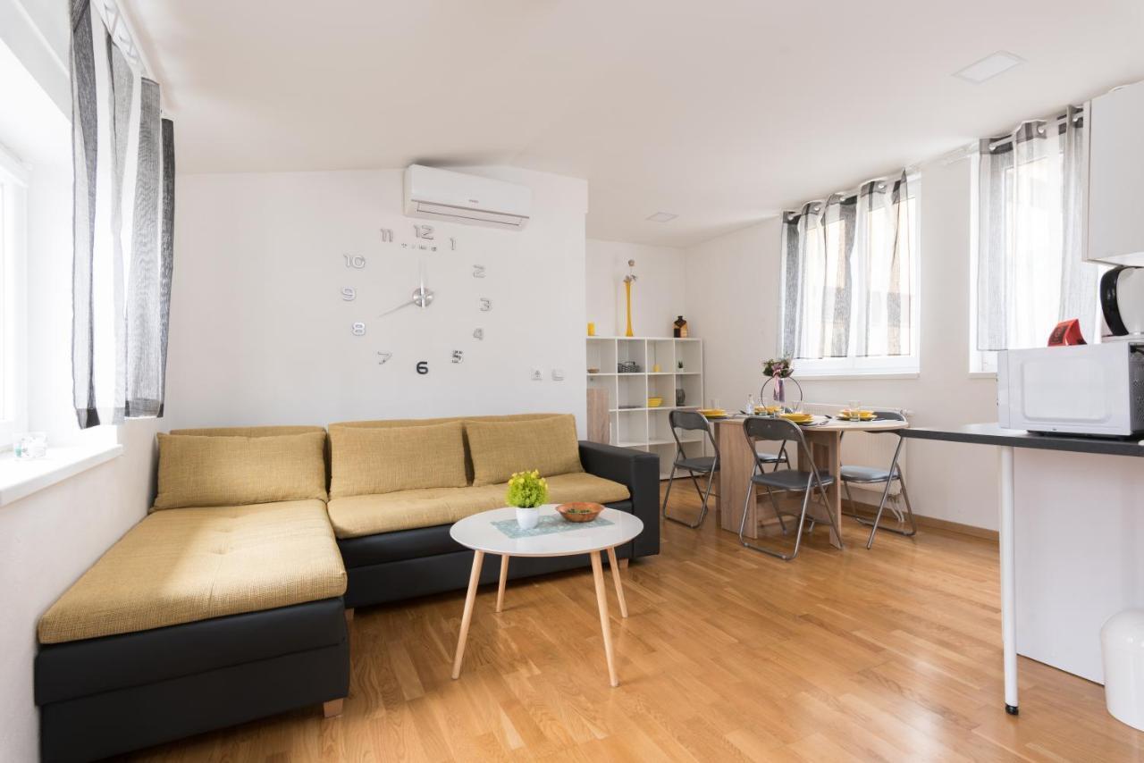Apartmani Kod Marka Pozega Buitenkant foto
