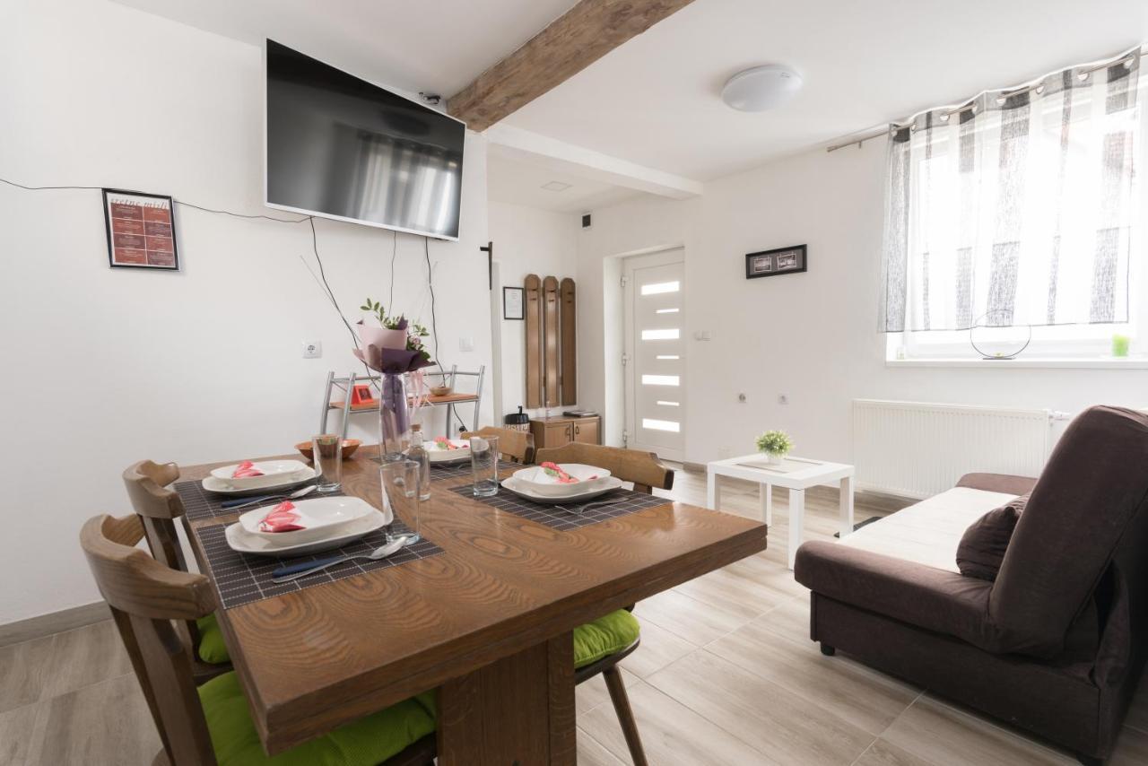 Apartmani Kod Marka Pozega Buitenkant foto