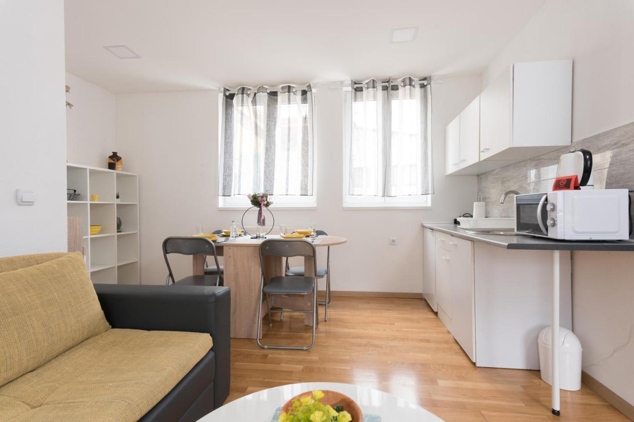 Apartmani Kod Marka Pozega Buitenkant foto
